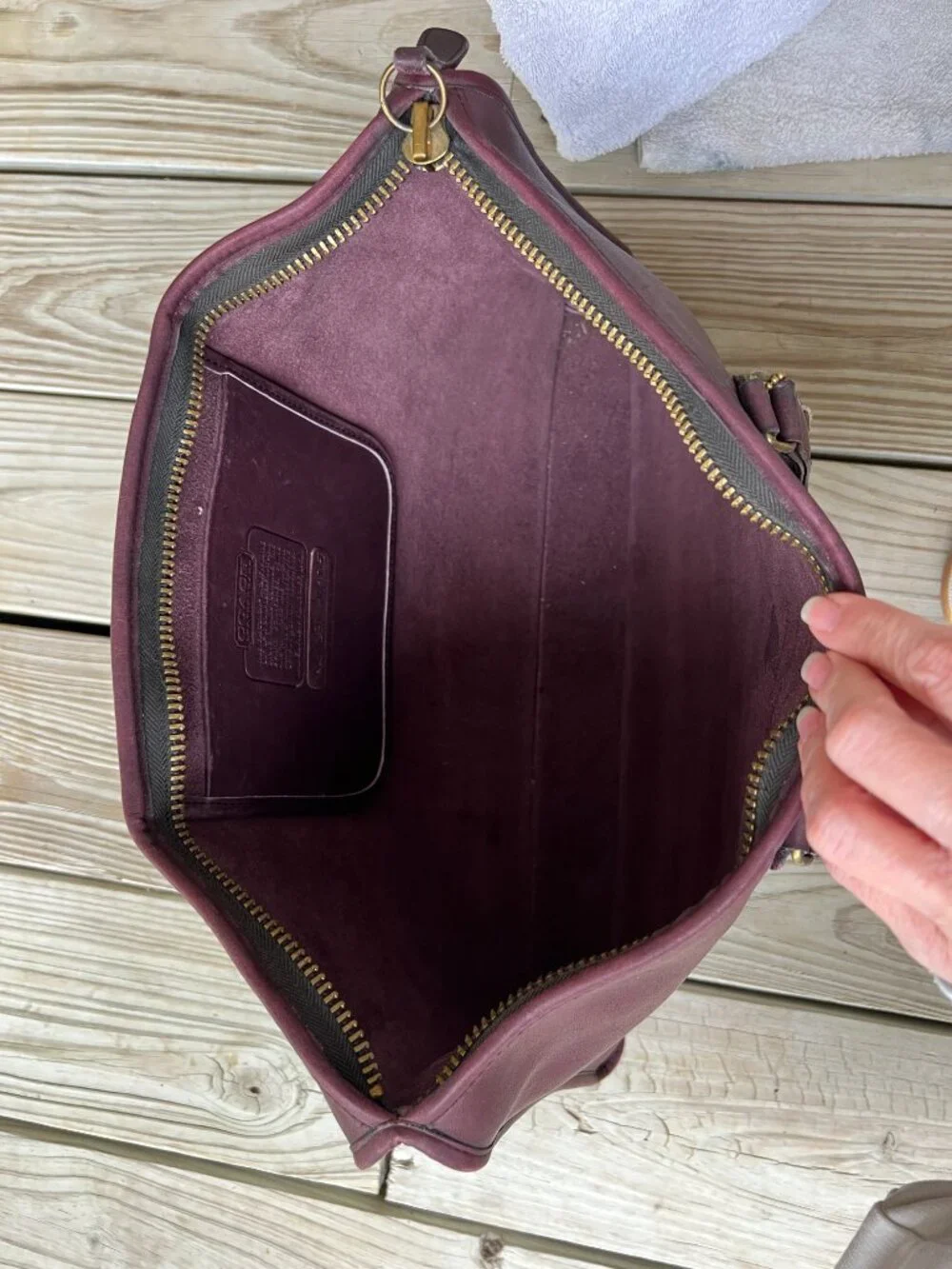 Vintage Coach glue-in label burgundy Handle Portfolio #5050 1970s 1980s rare - Picture 7 of 16